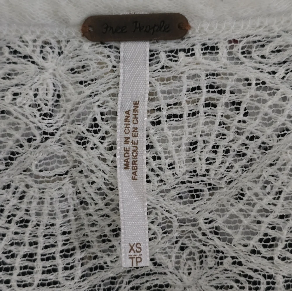 Free People Kristobel Ruffled Lagan Knit Sweater,‎ Cream, size XS